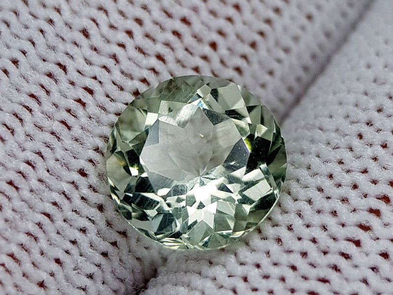 Natural Prasiolite 2.19 ct – Green Amethyst, Round Cut, Heated