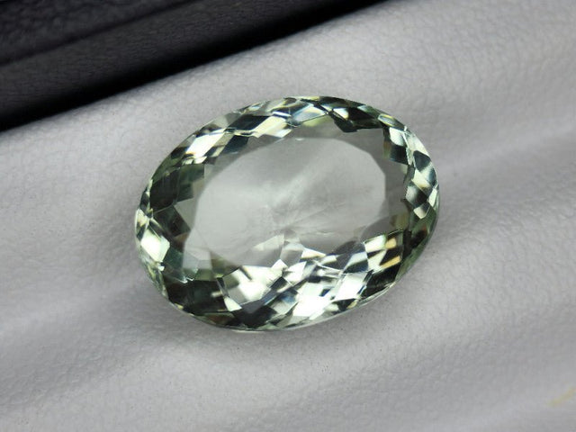Natural Prasiolite 9.00 ct – Green Amethyst, Oval Cut, Heat Treated, Africa
