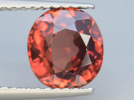 Natural Red Zircon 2.50 ct – Oval Cut, Untreated