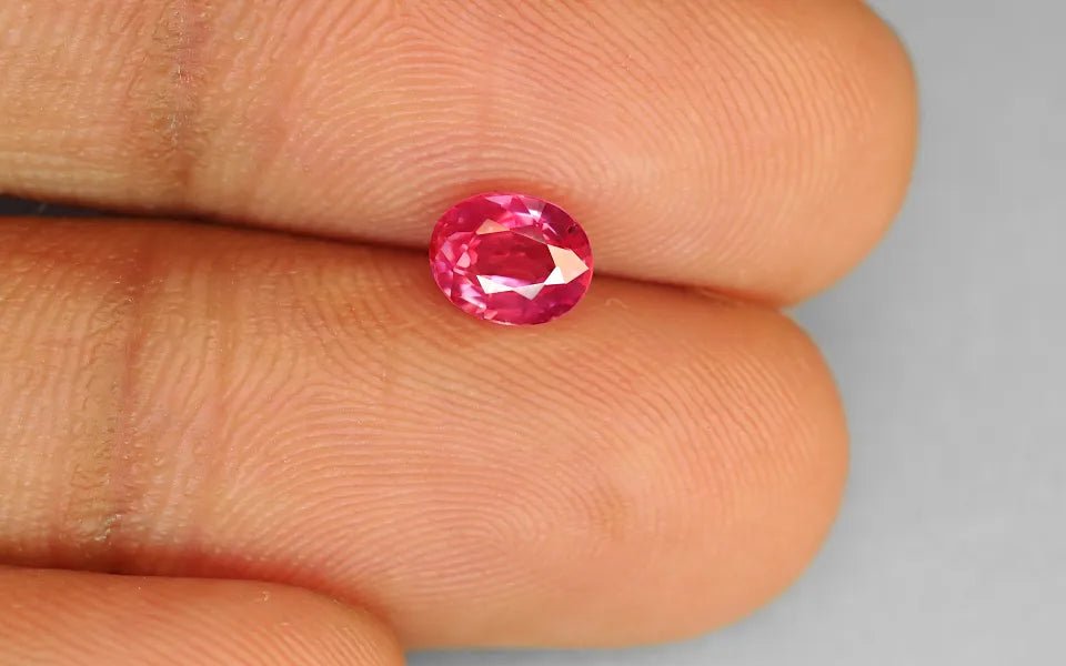 Natural Ruby 0.90 ct – Oval Cut, Pinkish Red, Untreated, IGI Certified