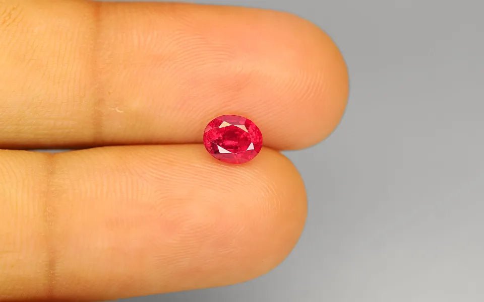 Natural Ruby 0.91 ct – Oval Cut, Pinkish Red, Unheated & Untreated, IGI Certified