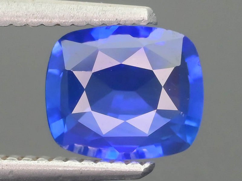 Natural Sapphire 2.10 ct – Cornflower Blue, Cushion Cut