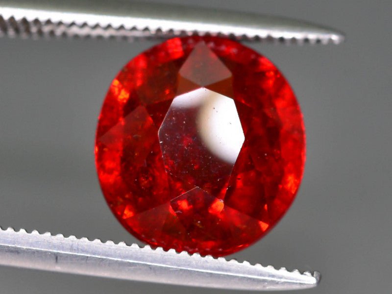 Natural Spessartite Garnet 4.30 ct – Oval Cut, Untreated