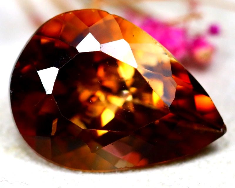 Natural Topaz 27.64 ct – Pear Cut, Untreated, ČGL Certified