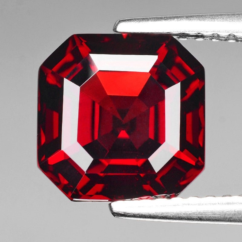 Natural Umbalite Garnet 4.36 ct – Asscher Cut, Untreated