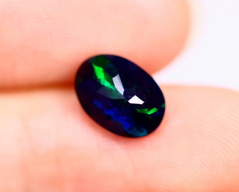 Natural Welo Smoked Opal 1.41 ct – Oval Faceted Cut