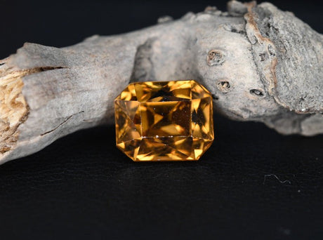 Natural Whiskey Honey Zircon 4.60 ct – Octagonal Cut, Untreated