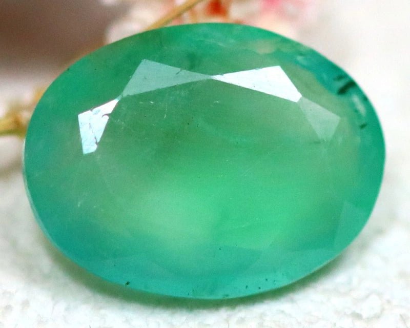 Natural Zambian Emerald 2.28 ct – Oval Cut, Oiled