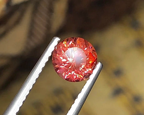 Natural Zircon 1.14 ct – Round Brilliant Cut, Untreated