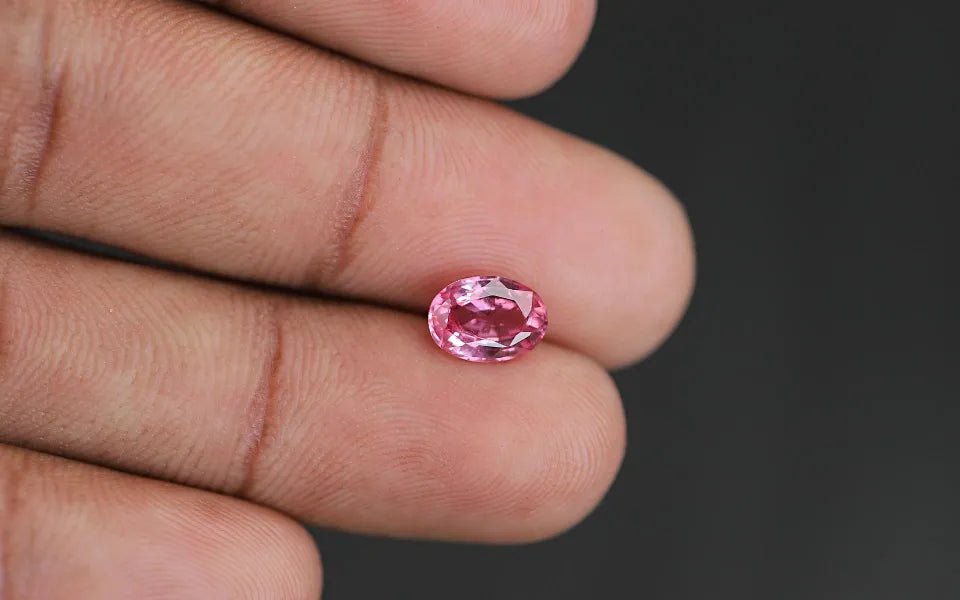 Padparadscha Sapphire - 1.56 ct