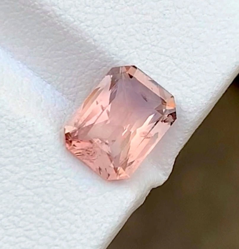 Padparadscha Sapphire 2.27 ct – Orange Pink, Octagon Cut, AIG Certified