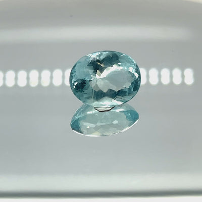 Natural aquamarine, 11.42 carats, oval cut, untreated, vivid blue