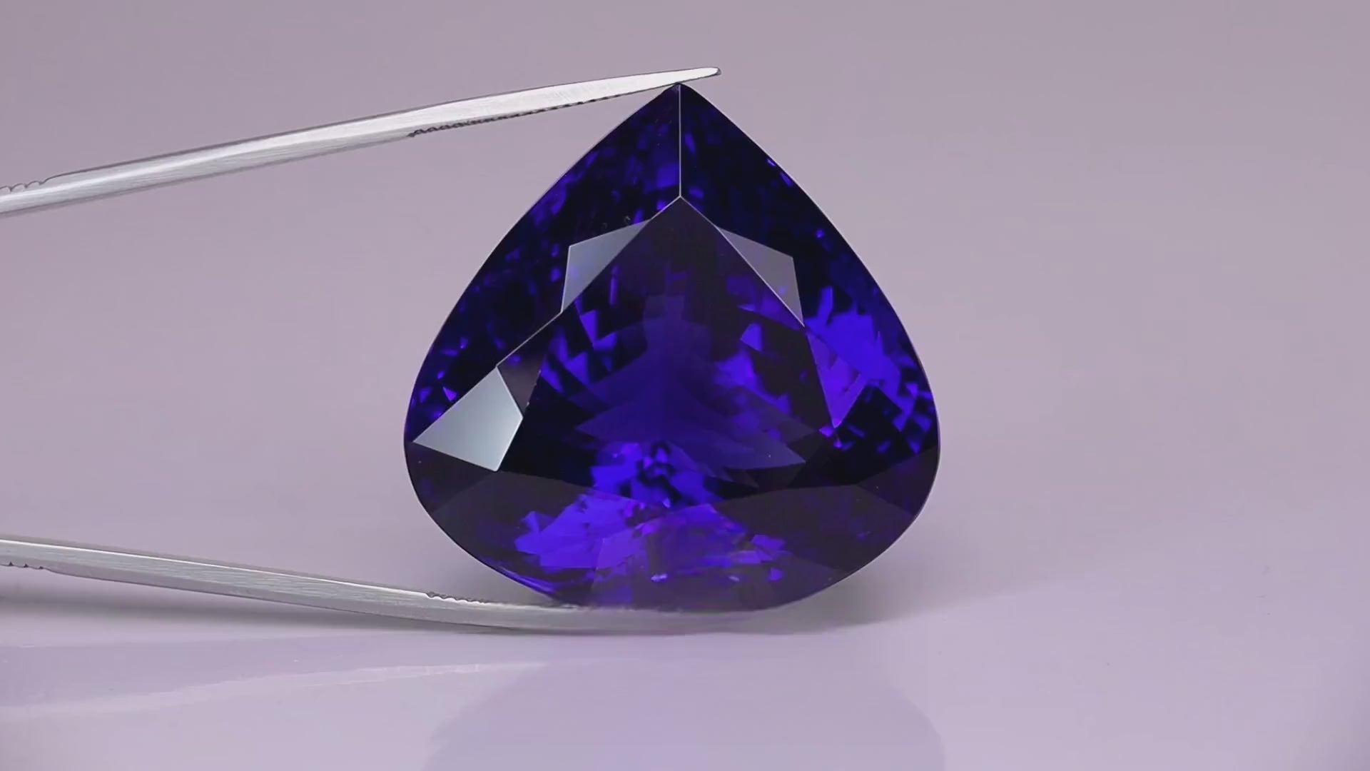 Deluxe Quality Tanzanite 158.41 ct – Pear Cut Blue Gemstone from Tanzania