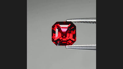 Natural umbalite garnet, 2.81 carats, Asscher cut, VVS clarity, untreated, red gemstone