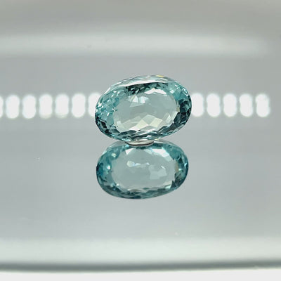 Natural aquamarine, 10.68 carats, oval cut, eye clean, untreated, vivid blue
