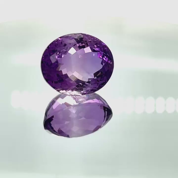 Natural Amethyst 32.75 carats, oval cut, purple gemstone, untreated and ČGL certified