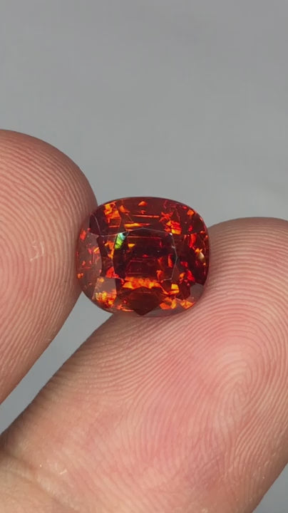 Natural sphalerite, 6.01 carats, cushion cut, VVS clarity, untreated, orange-red gemstone from Africa