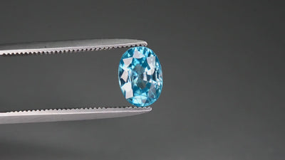 Natural blue zircon, 1.50 carats, oval cut, VVS clarity, heated