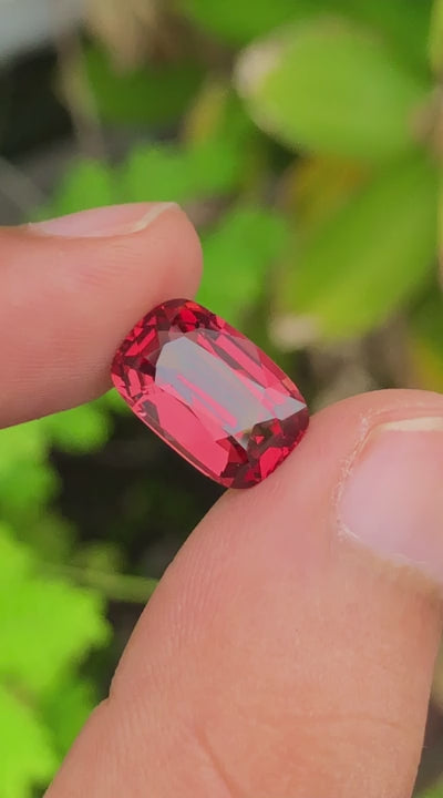 Natural spinel, 6.42 carats, cushion cut, untreated, pinkish-orange color, GRS certified