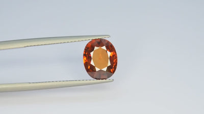 Natural whiskey honey brown zircon, 3.70 carats, rectangular cut, VS clarity, untreated, from Africa