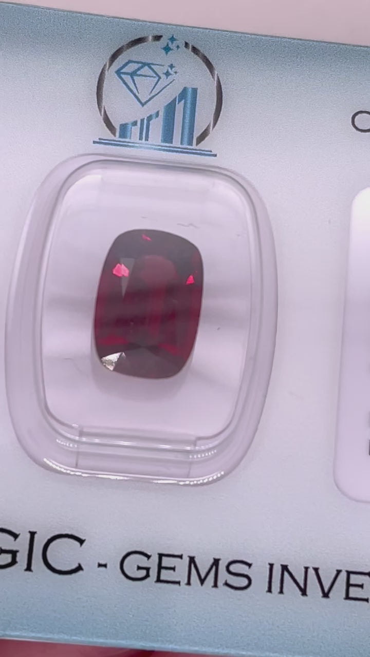 Natural almandine garnet, 5.57 carats, cushion cut, VVS clarity, untreated, dark orangy red, ČGL certified