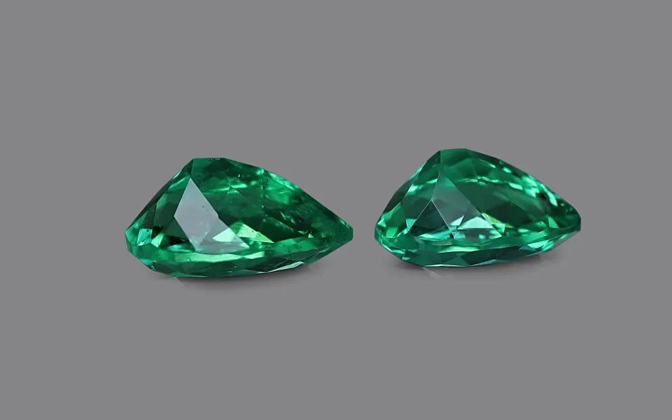 Russia Emerald Pair - 1.10 ct