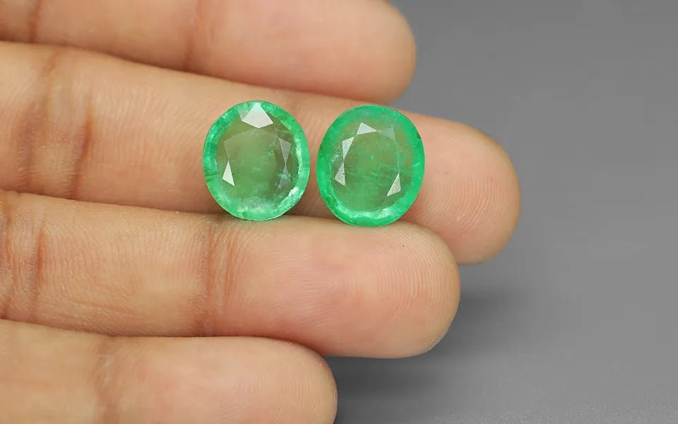 Russia Emerald Pair - 16.24 ct