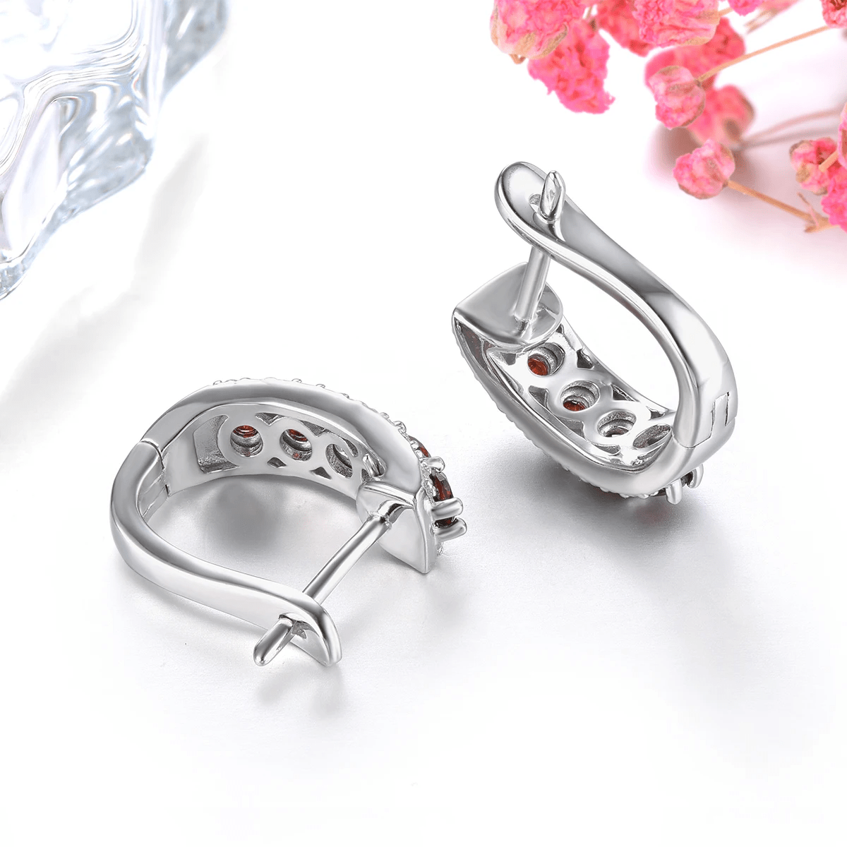Silver 1.50 ct Garnet Earrings