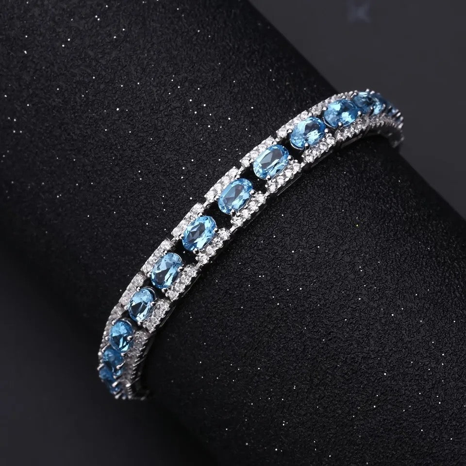 Silver 16.80 ct Topaz Bracelet
