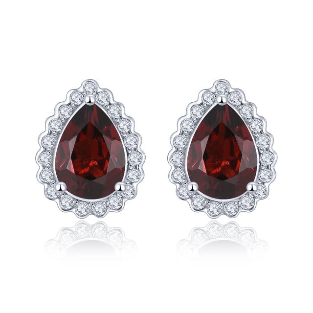 Silver 1.80 ct Garnet Earrings