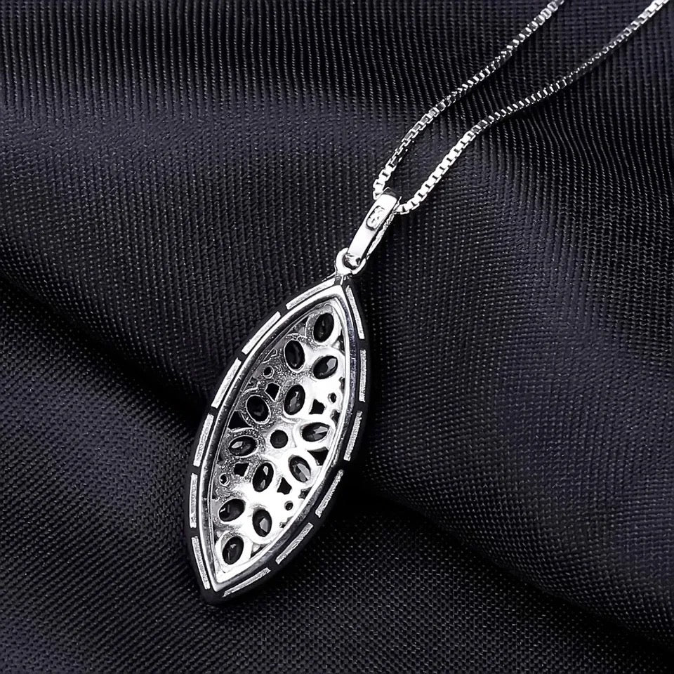 Silver 1.93 ct Garnet Pendant