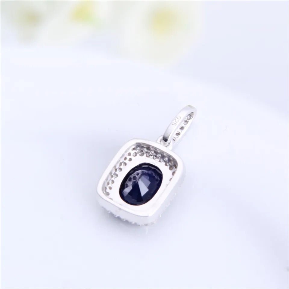 Silver 2.02 ct Sapphire Pendant