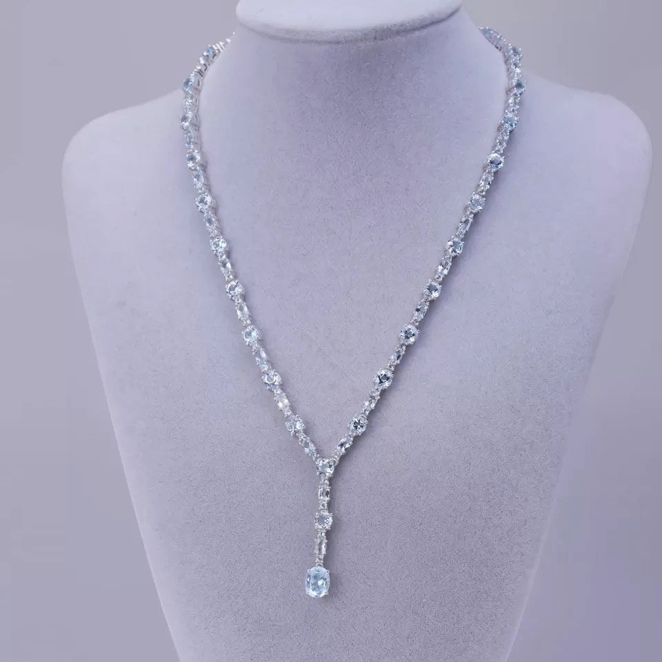 Silver 30.36 ct Topaz Necklace
