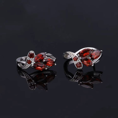 Silver 3.11 ct Garnet Earrings