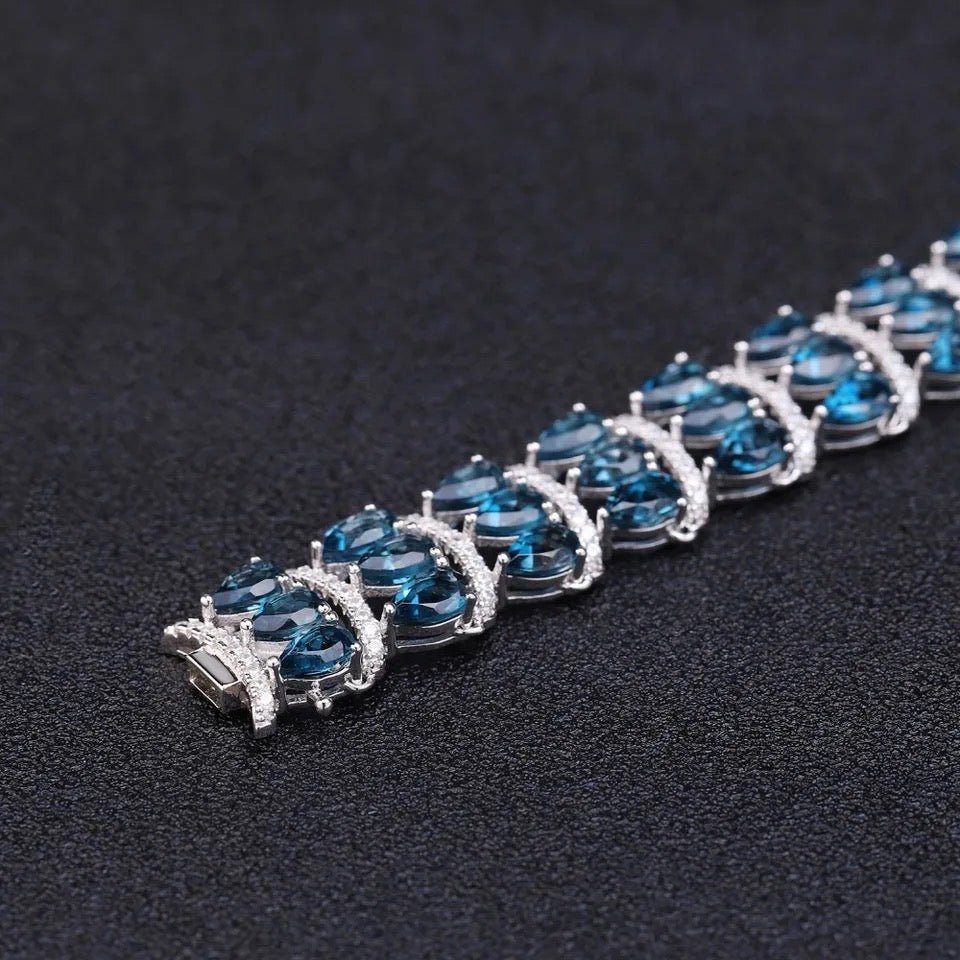 Silver 31.16 ct Topaz Bracelet