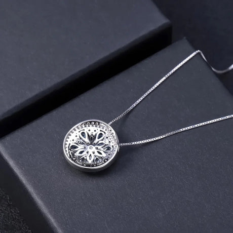 Silver 3.68 ct Chrome Diopside