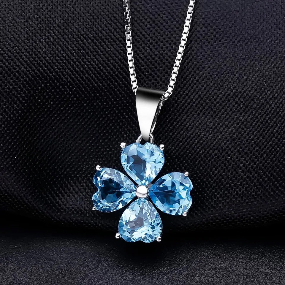 Silver 4.23 ct Topaz Pendant