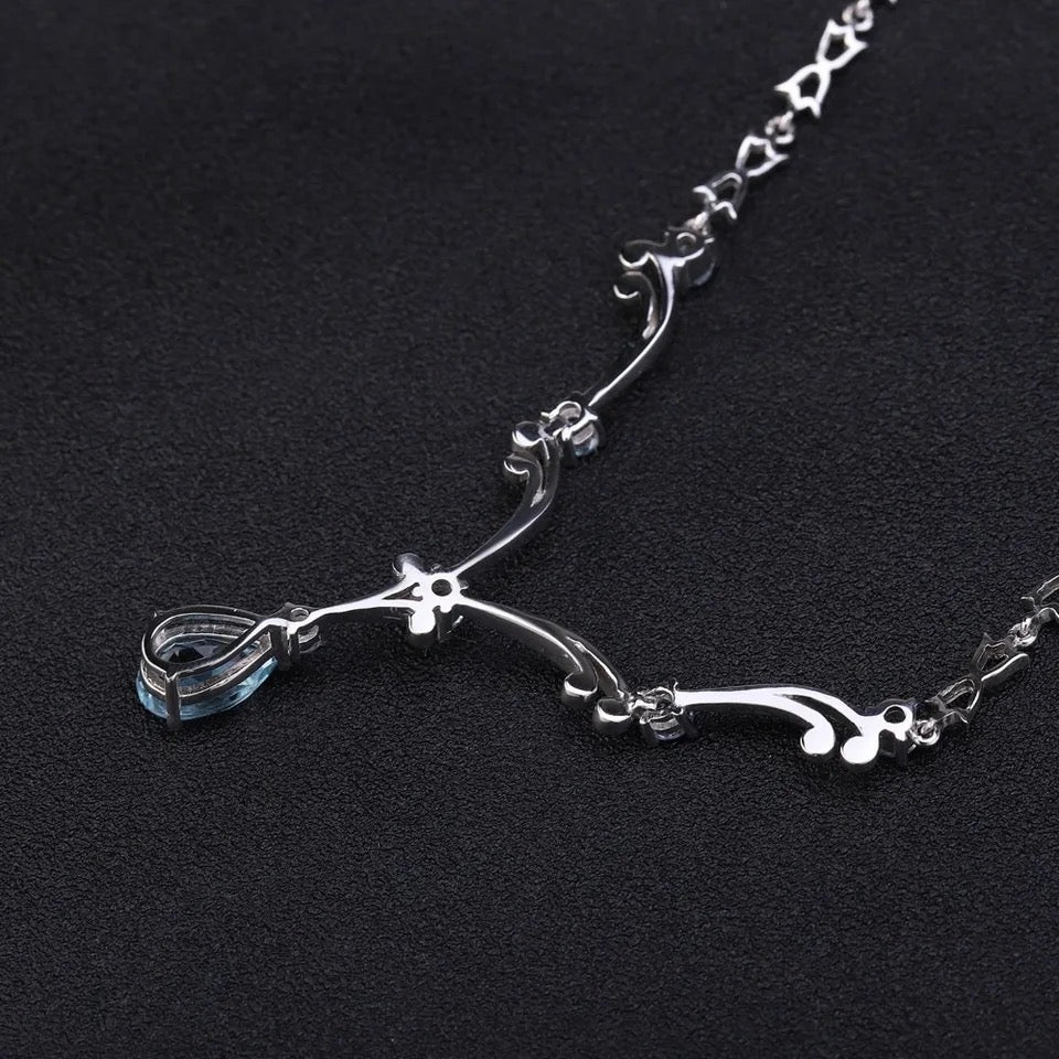 Silver 5.31 ct Topaz Necklace