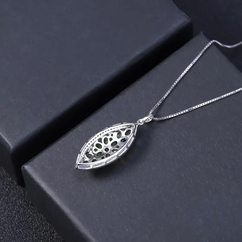 Silver 5.45 ct Chrome Diopside