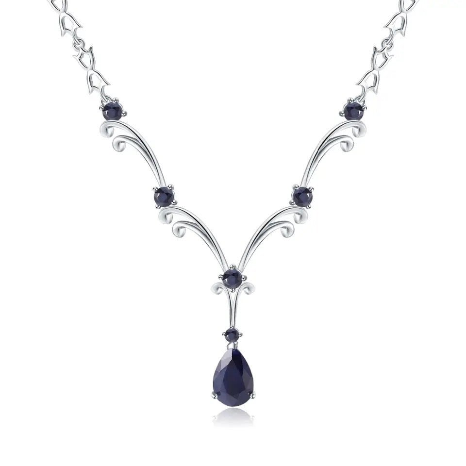 Silver 5.61 ct Sapphire Necklace