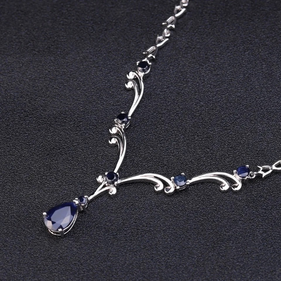 Silver 5.61 ct Sapphire Necklace