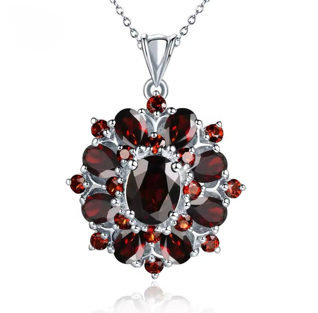 Silver 7.54 ct Garnet Pendant