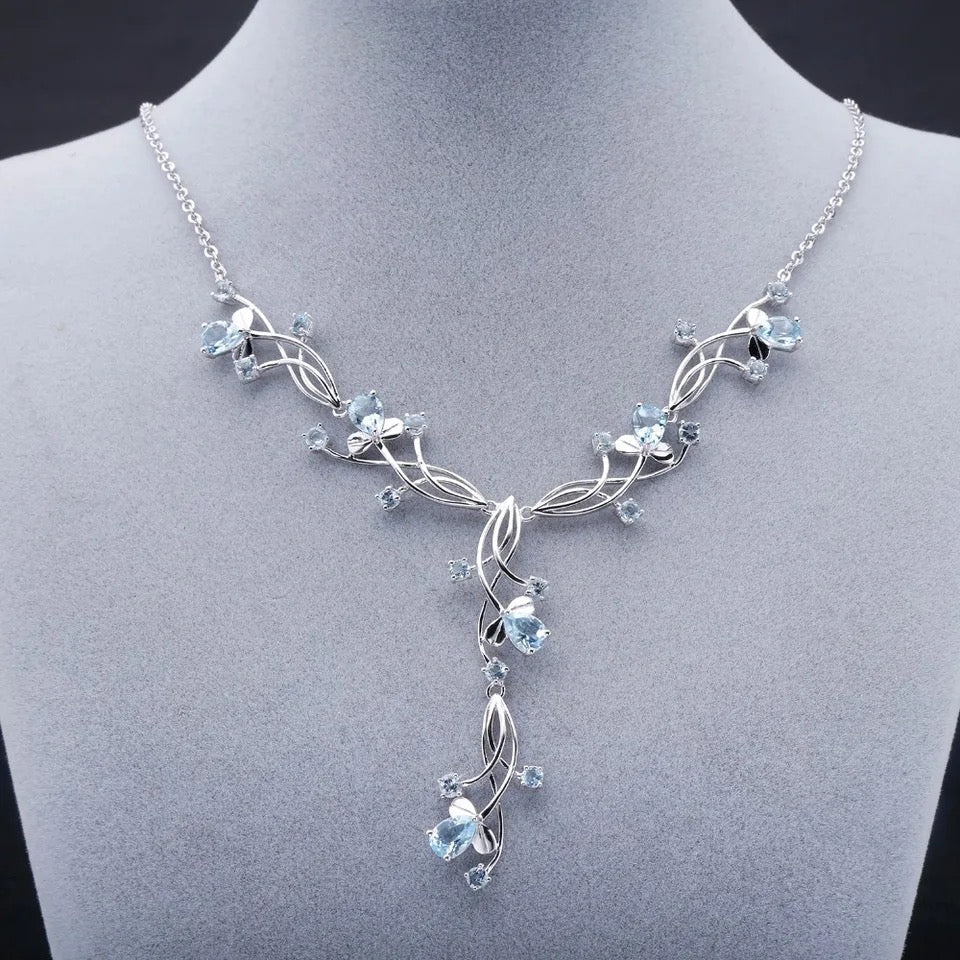 Silver 7.89 ct Topaz Necklace