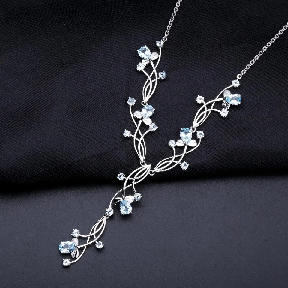 Silver 7.89 ct Topaz Necklace
