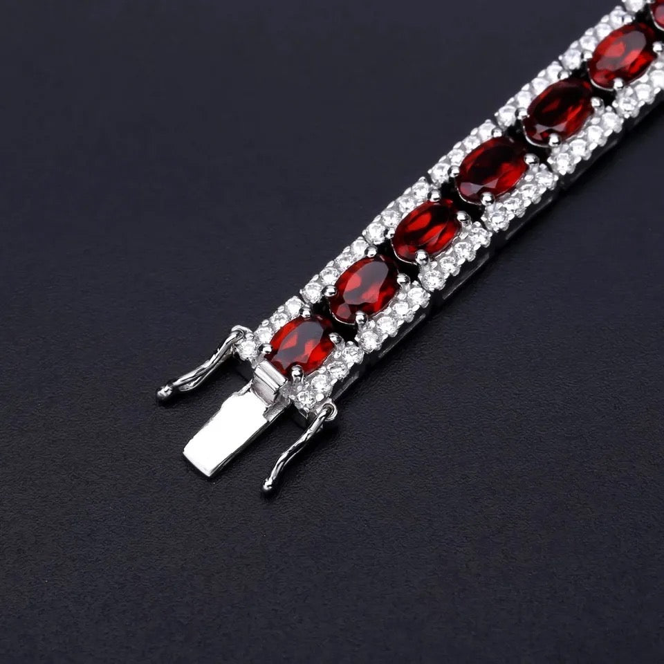 Silver Bracelet with Natural Garnet 16.80 ct – Oval Cut