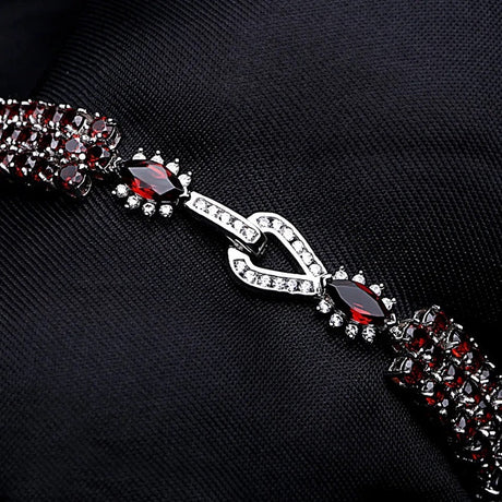 Silver Bracelet with Natural Garnet 30.80 ct – Round Cut, Statement Design
