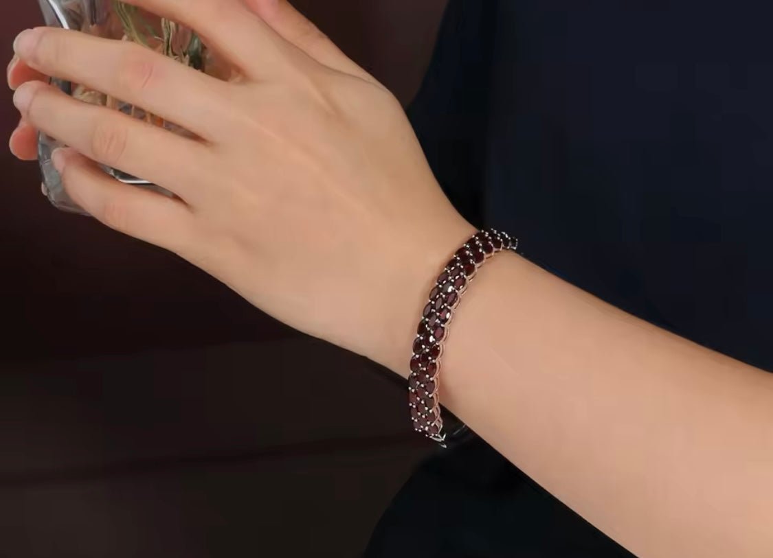 Silver Bracelet with Natural Garnet – Oval Cut, Deep Red