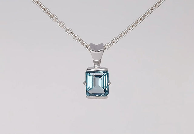 Silver Pendant with London Blue Topaz 7.20 ct