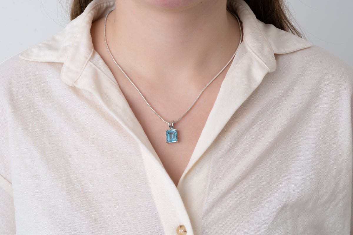 Silver Pendant with Sky Blue Topaz 7.99 ct