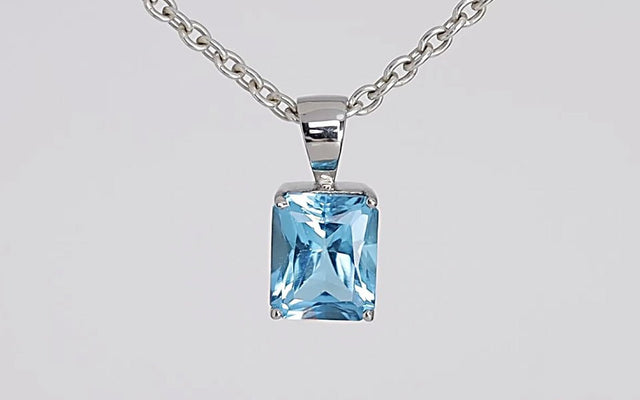 Silver Pendant with Swiss Blue Topaz 7.72 ct